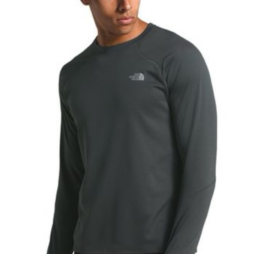 The North Face FlashDry Long Sleeve Base Layer Active Hike Ski Outdoor Winter